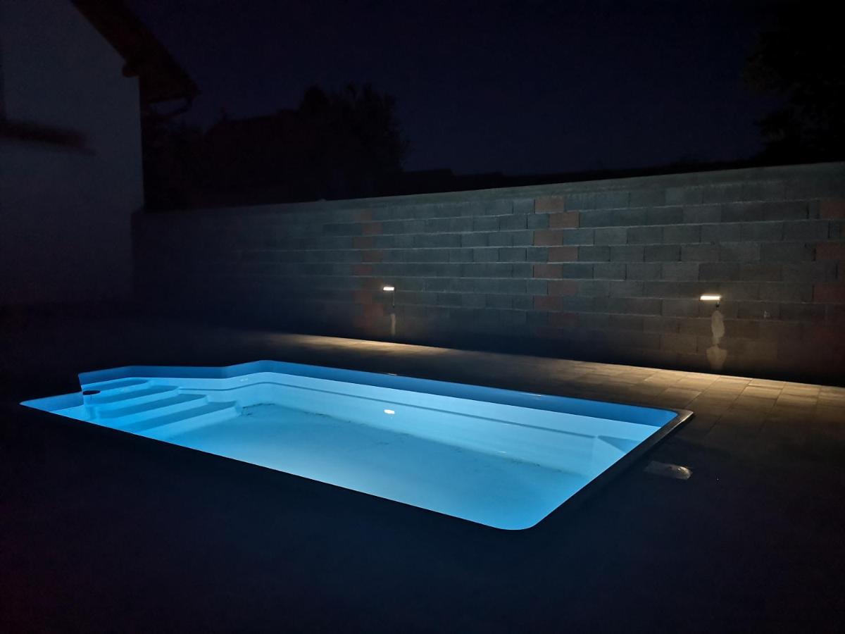 Yosefsfeld Bed & Breakfast Kutjevo Luaran gambar