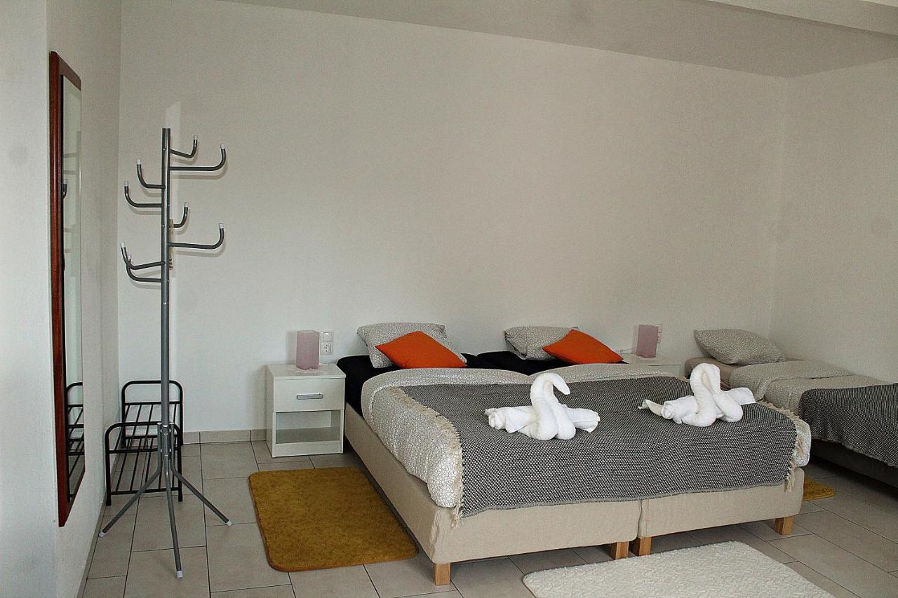 Yosefsfeld Bed & Breakfast Kutjevo Bilik gambar